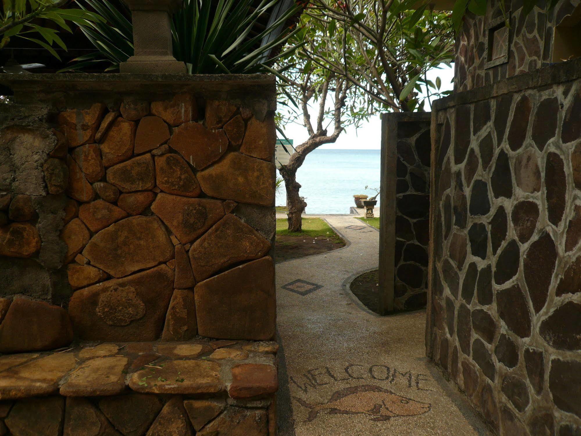 Vienna Beach Resort Amed  Exterior photo